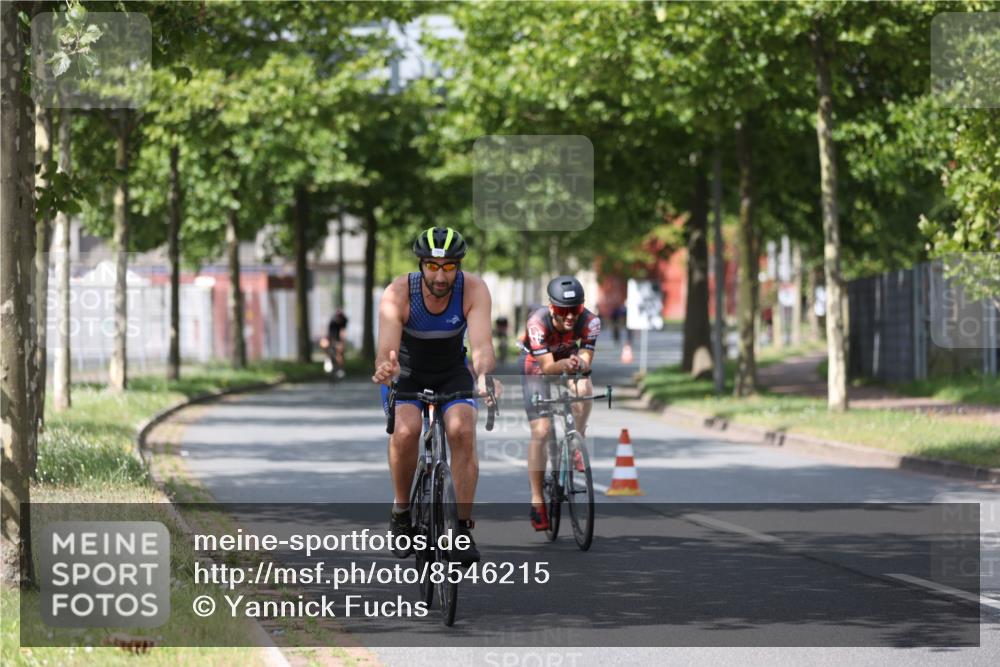 10.08.2025 - GEWOBA Citytriathlon Bremen Yannick Fuchs http://msf.ph/oto/8546215 10.08.2025 12:07:25 Radfahren 650, 740, 786, 815, 831 meine-sportfotos.de