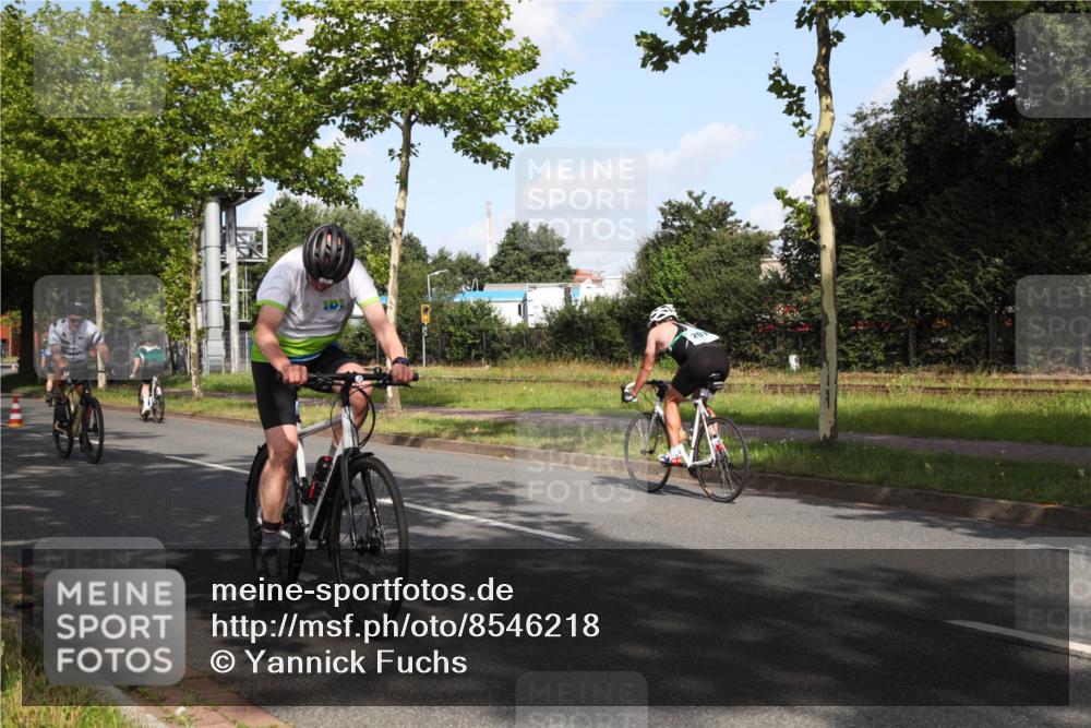 10.08.2025 - GEWOBA Citytriathlon Bremen Yannick Fuchs http://msf.ph/oto/8546218 10.08.2025 10:38:47 Radfahren 31, 63, 119, 163, 417, 429, 443, 498, 506, 513 meine-sportfotos.de