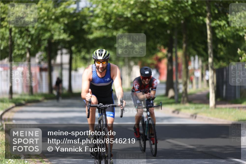 10.08.2025 - GEWOBA Citytriathlon Bremen Yannick Fuchs http://msf.ph/oto/8546219 10.08.2025 12:07:25 Radfahren 650, 740, 786, 815, 831 meine-sportfotos.de