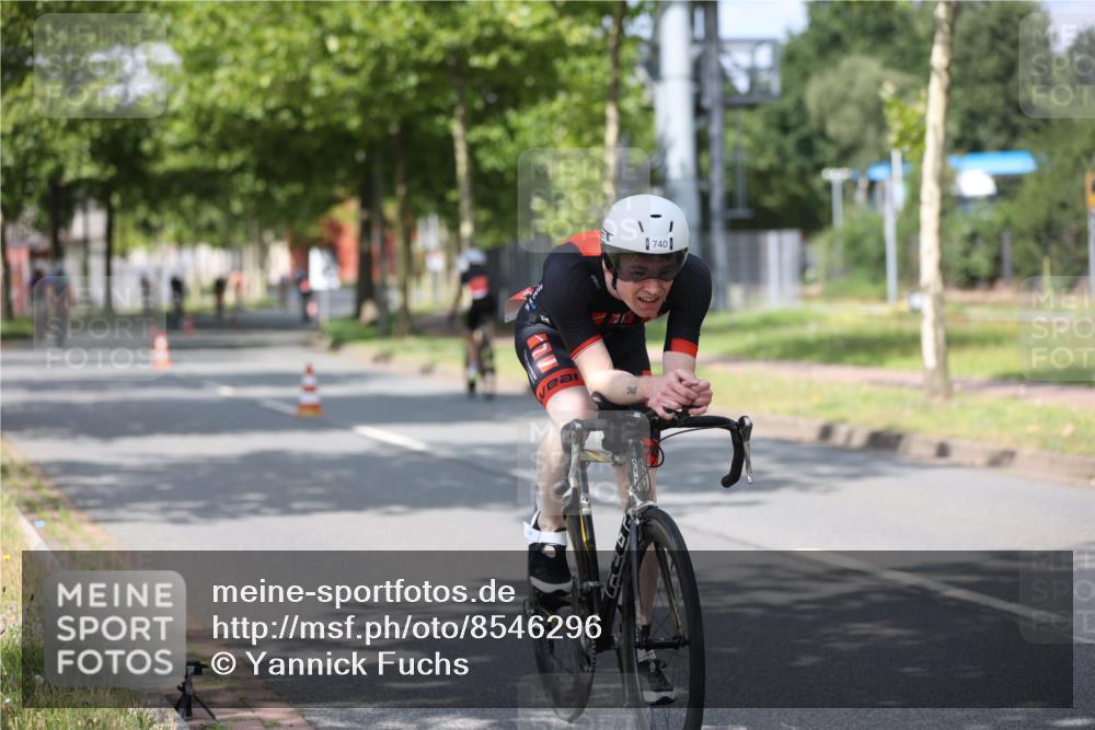 10.08.2025 - GEWOBA Citytriathlon Bremen Yannick Fuchs http://msf.ph/oto/8546296 10.08.2025 12:07:34 Radfahren 559, 646, 650, 693, 705, 706, 721, 740, 786, 815, 831, 879 meine-sportfotos.de
