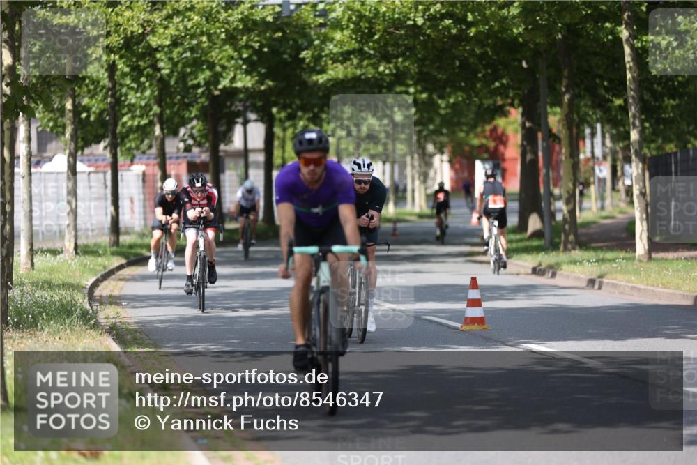 10.08.2025 - GEWOBA Citytriathlon Bremen Yannick Fuchs http://msf.ph/oto/8546347 10.08.2025 12:07:39 Radfahren 559, 609, 646, 650, 693, 705, 706, 721, 723, 740, 815, 879 meine-sportfotos.de