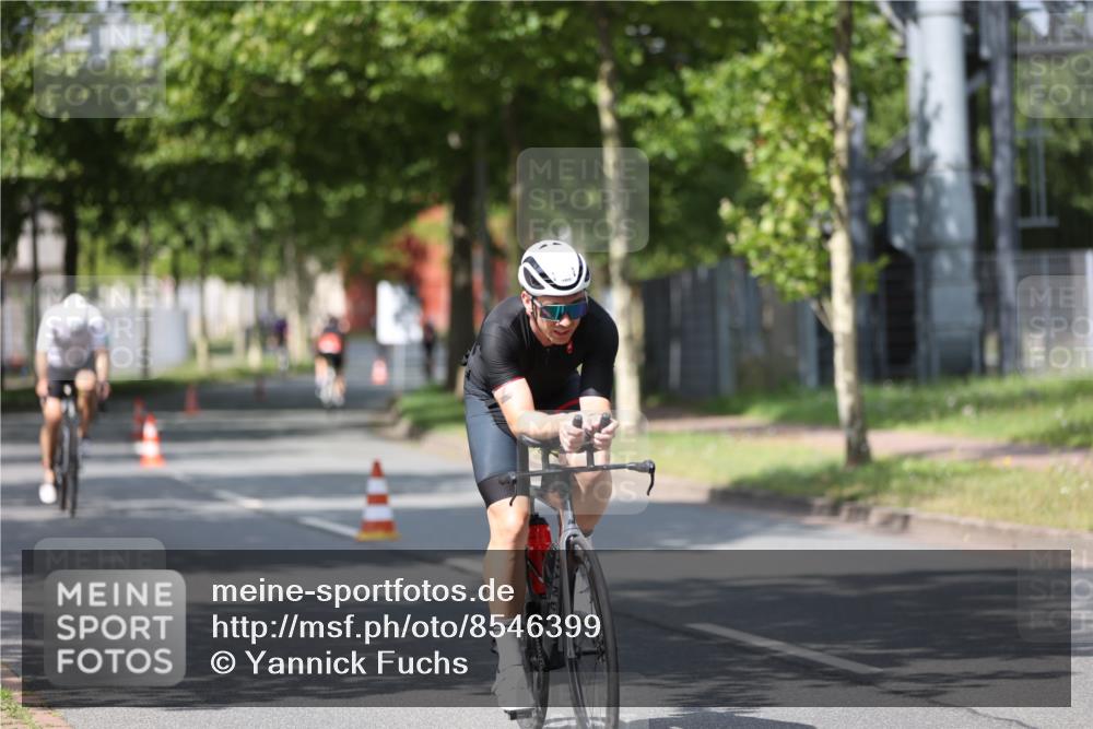 10.08.2025 - GEWOBA Citytriathlon Bremen Yannick Fuchs http://msf.ph/oto/8546399 10.08.2025 12:07:42 Radfahren 559, 609, 646, 650, 660, 693, 705, 706, 721, 723, 740, 815, 879 meine-sportfotos.de