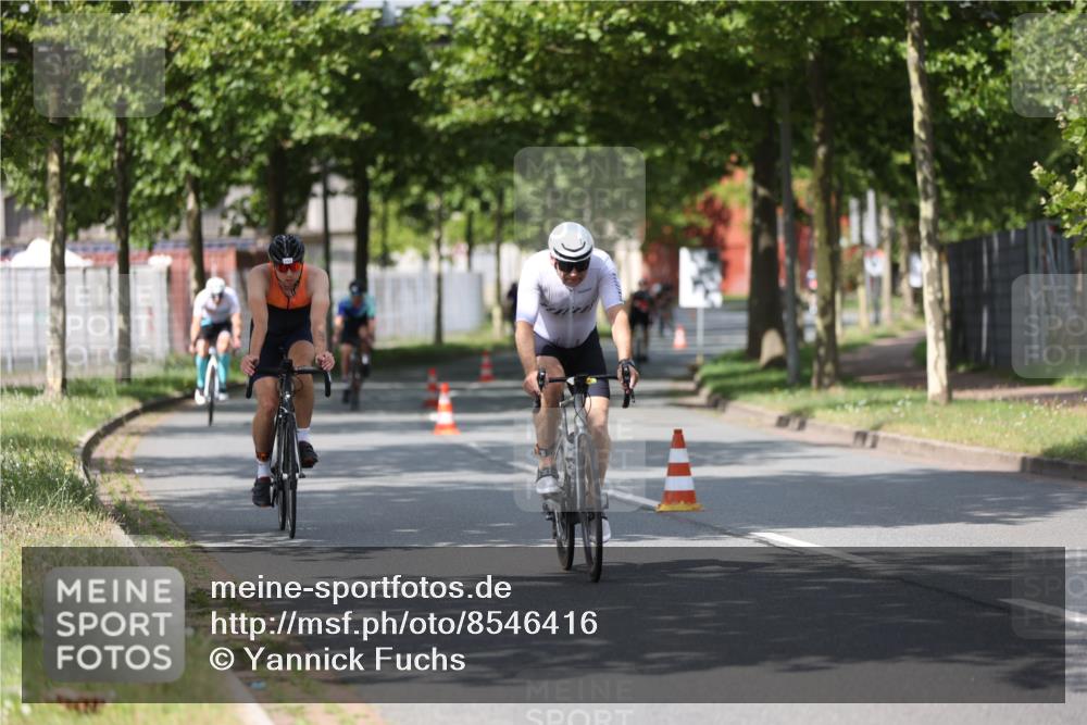 10.08.2025 - GEWOBA Citytriathlon Bremen Yannick Fuchs http://msf.ph/oto/8546416 10.08.2025 12:07:43 Radfahren 559, 609, 646, 650, 660, 693, 705, 706, 721, 723, 740, 879 meine-sportfotos.de