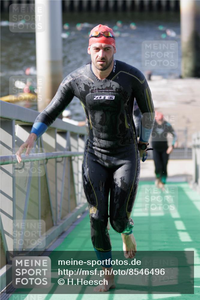 10.08.2025 - GEWOBA Citytriathlon Bremen H.Heesch http://msf.ph/oto/8546496 10.08.2025 10:18:22 Schwimmen 354, 386, 407, 414, 423, 471, 508 meine-sportfotos.de