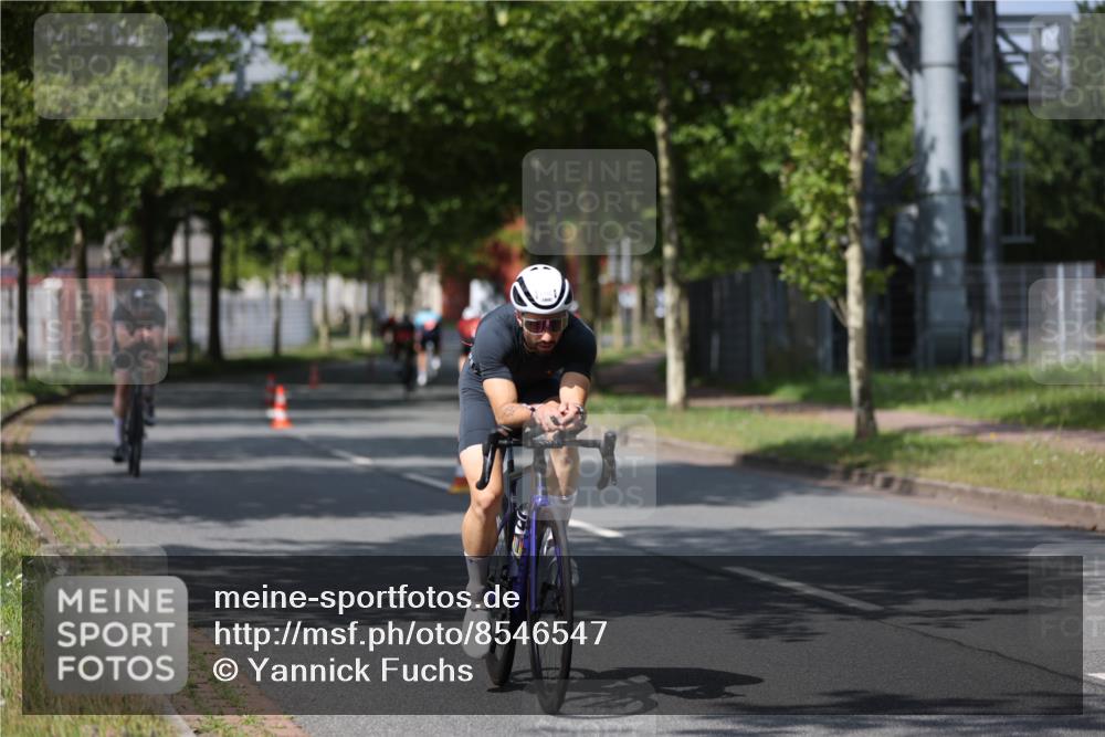 10.08.2025 - GEWOBA Citytriathlon Bremen Yannick Fuchs http://msf.ph/oto/8546547 10.08.2025 12:07:54 Radfahren 559, 574, 609, 646, 660, 696, 698, 705, 706, 721, 723, 879 meine-sportfotos.de