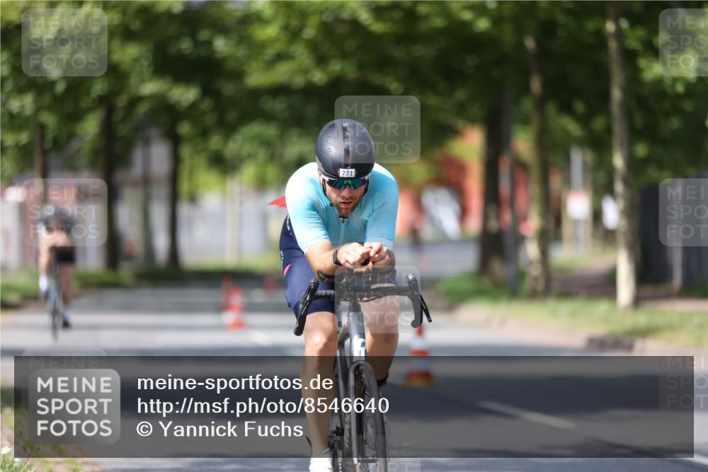 10.08.2025 - GEWOBA Citytriathlon Bremen Yannick Fuchs http://msf.ph/oto/8546640 10.08.2025 13:02:24 Radfahren 607, 771 meine-sportfotos.de