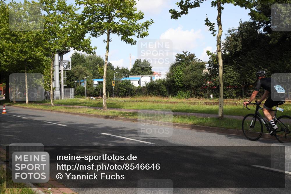 10.08.2025 - GEWOBA Citytriathlon Bremen Yannick Fuchs http://msf.ph/oto/8546646 10.08.2025 10:41:22 Radfahren 15, 191, 195, 484 meine-sportfotos.de