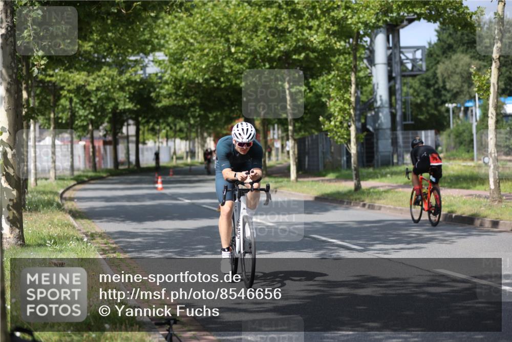 10.08.2025 - GEWOBA Citytriathlon Bremen Yannick Fuchs http://msf.ph/oto/8546656 10.08.2025 12:08:17 Radfahren 595, 661 meine-sportfotos.de