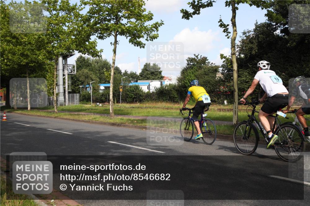 10.08.2025 - GEWOBA Citytriathlon Bremen Yannick Fuchs http://msf.ph/oto/8546682 10.08.2025 10:41:37 Radfahren 3, 15, 195, 395, 484 meine-sportfotos.de