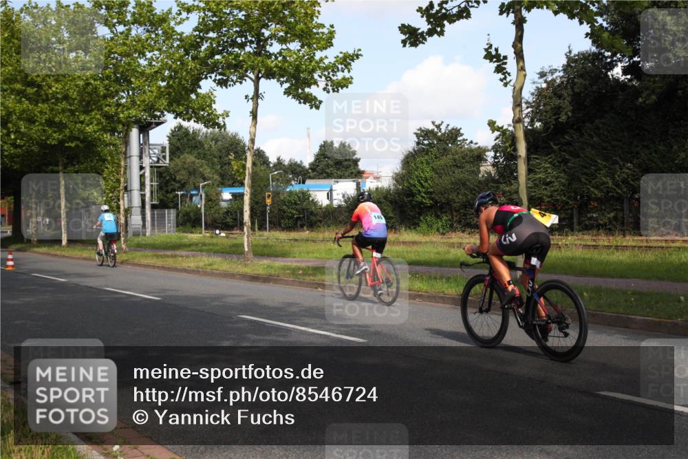 10.08.2025 - GEWOBA Citytriathlon Bremen Yannick Fuchs http://msf.ph/oto/8546724 10.08.2025 10:42:07 Radfahren 25, 41, 131, 177, 223 meine-sportfotos.de