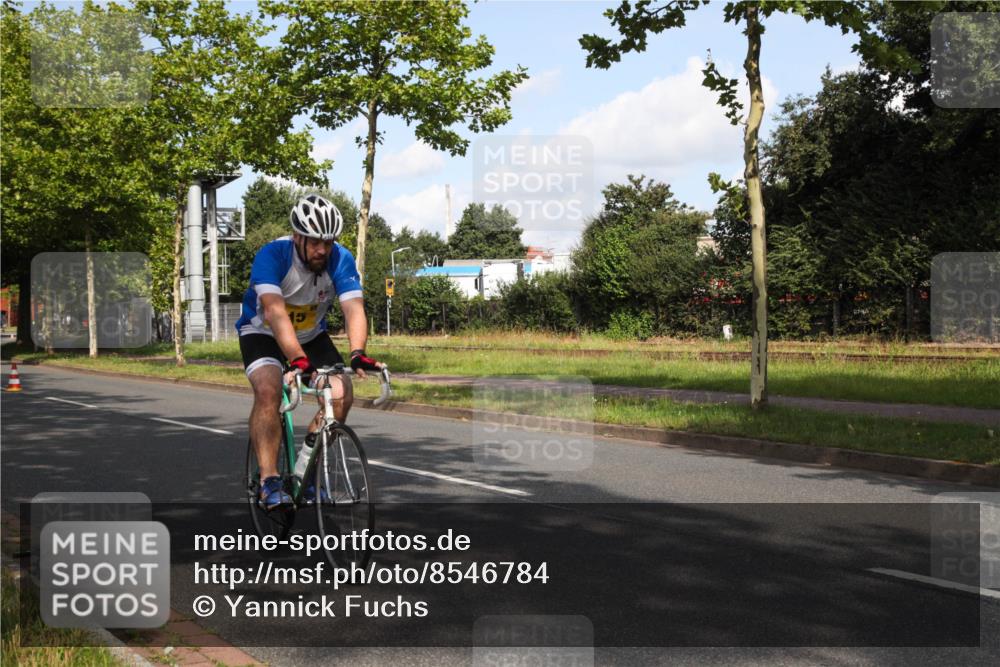 10.08.2025 - GEWOBA Citytriathlon Bremen Yannick Fuchs http://msf.ph/oto/8546784 10.08.2025 10:43:19 Radfahren 27, 51, 149, 361, 415 meine-sportfotos.de