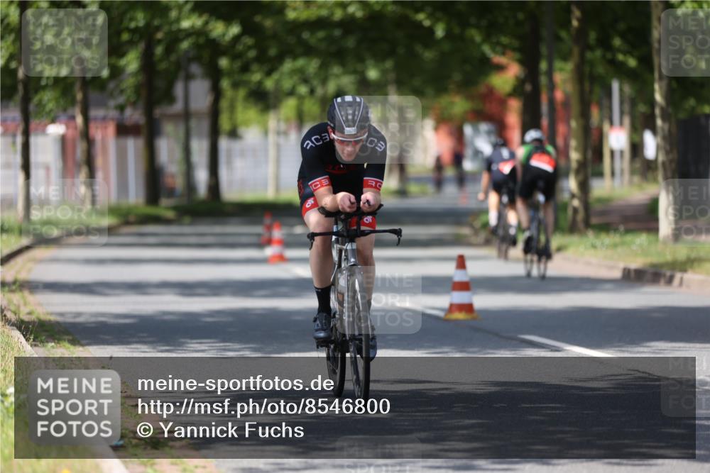 10.08.2025 - GEWOBA Citytriathlon Bremen Yannick Fuchs http://msf.ph/oto/8546800 10.08.2025 13:02:54 Radfahren 661, 668, 712, 911, 1020 meine-sportfotos.de