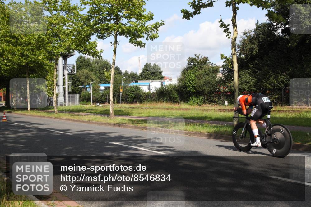 10.08.2025 - GEWOBA Citytriathlon Bremen Yannick Fuchs http://msf.ph/oto/8546834 10.08.2025 10:44:01 Radfahren 179, 425 meine-sportfotos.de