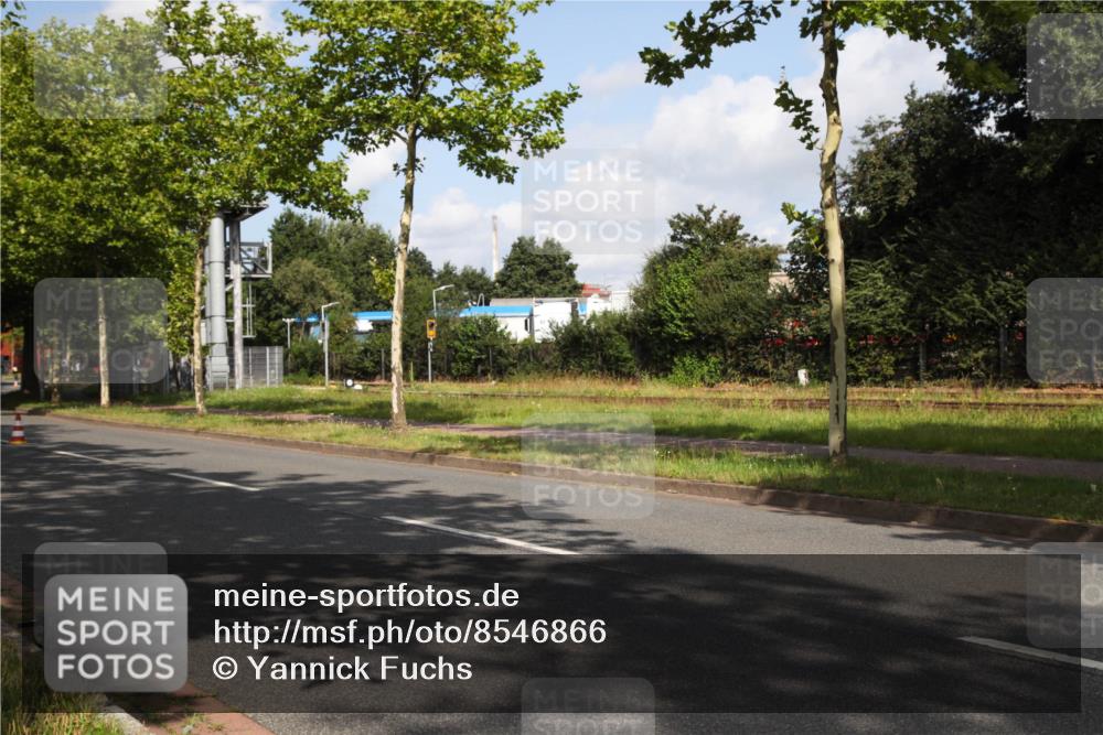 10.08.2025 - GEWOBA Citytriathlon Bremen Yannick Fuchs http://msf.ph/oto/8546866 10.08.2025 10:46:02 Radfahren 437 meine-sportfotos.de