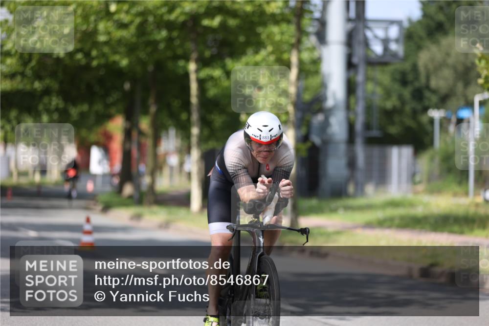 10.08.2025 - GEWOBA Citytriathlon Bremen Yannick Fuchs http://msf.ph/oto/8546867 10.08.2025 12:08:47 Radfahren 608, 619, 672, 677, 684, 737, 797, 850, 883 meine-sportfotos.de