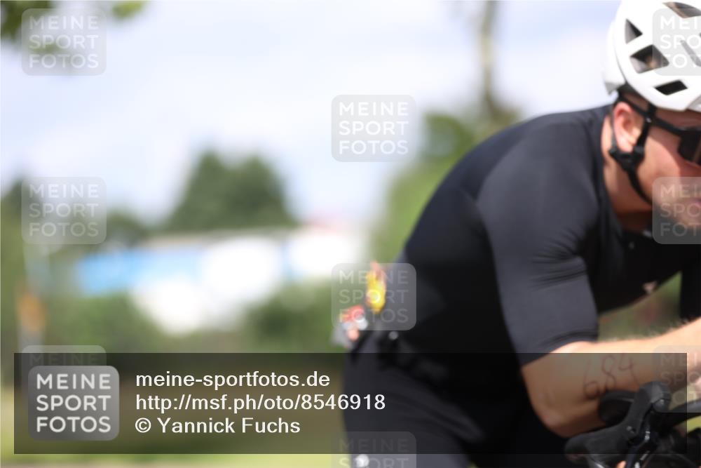 10.08.2025 - GEWOBA Citytriathlon Bremen Yannick Fuchs http://msf.ph/oto/8546918 10.08.2025 12:08:54 Radfahren 619, 677, 684, 727, 850, 883 meine-sportfotos.de