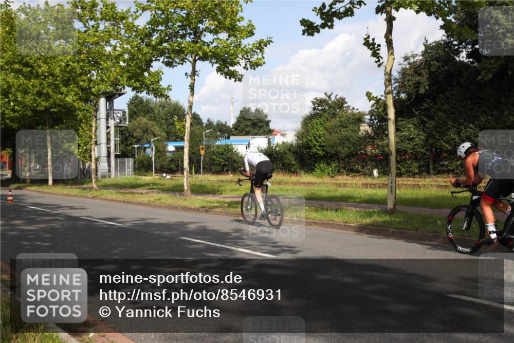10.08.2025 - GEWOBA Citytriathlon Bremen Yannick Fuchs http://msf.ph/oto/8546931 10.08.2025 10:48:20 Radfahren 127, 129, 363, 376 meine-sportfotos.de