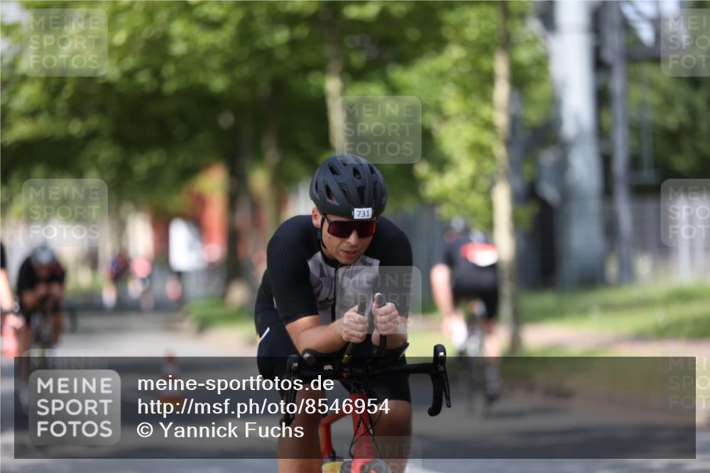 10.08.2025 - GEWOBA Citytriathlon Bremen Yannick Fuchs http://msf.ph/oto/8546954 10.08.2025 12:09:10 Radfahren 727, 731, 779, 837, 871, 890, 896 meine-sportfotos.de