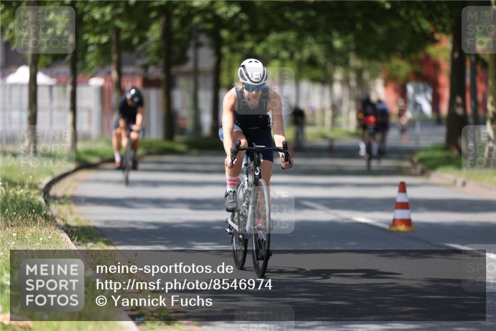 10.08.2025 - GEWOBA Citytriathlon Bremen Yannick Fuchs http://msf.ph/oto/8546974 10.08.2025 13:03:38 Radfahren 753, 812, 823, 925 meine-sportfotos.de
