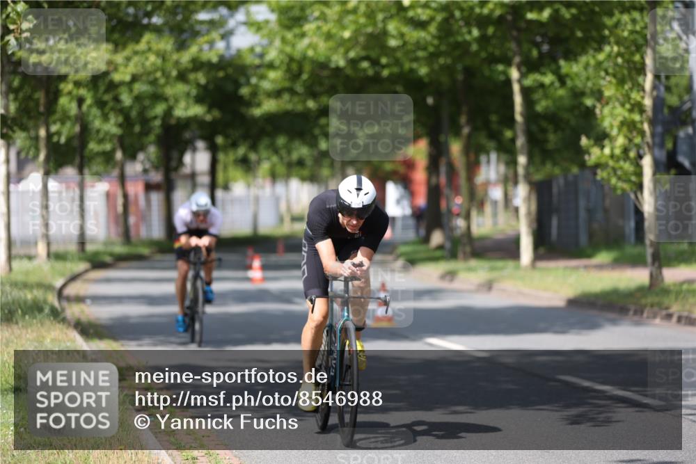 10.08.2025 - GEWOBA Citytriathlon Bremen Yannick Fuchs http://msf.ph/oto/8546988 10.08.2025 12:09:13 Radfahren 727, 731, 779, 837, 871, 880, 890, 896 meine-sportfotos.de