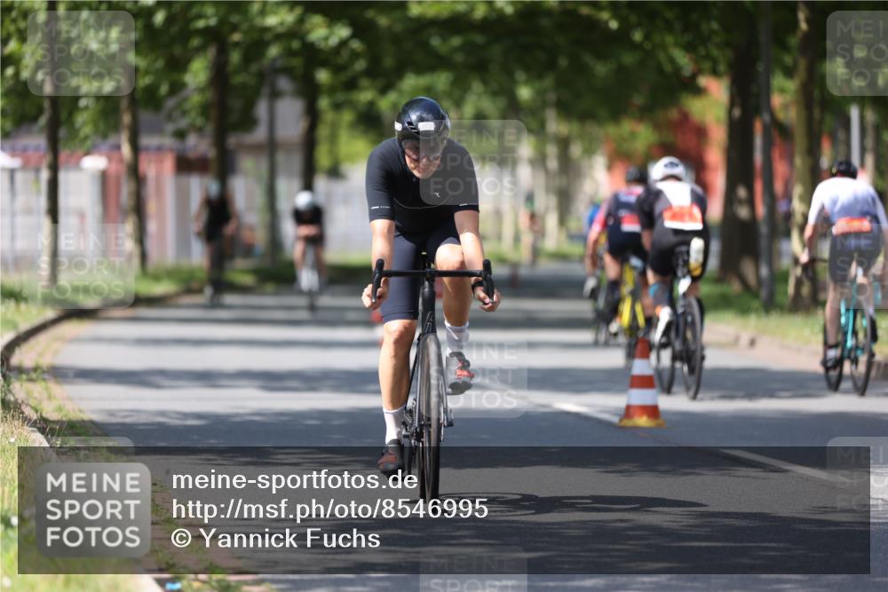 10.08.2025 - GEWOBA Citytriathlon Bremen Yannick Fuchs http://msf.ph/oto/8546995 10.08.2025 13:03:41 Radfahren 676, 753, 812, 823, 908, 925, 1007 meine-sportfotos.de