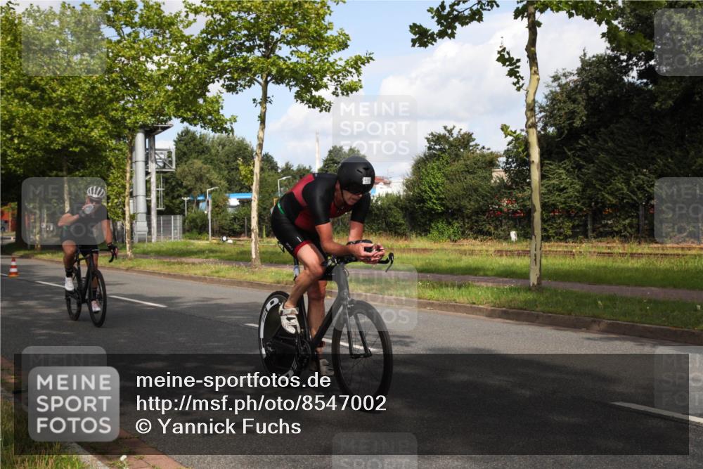 10.08.2025 - GEWOBA Citytriathlon Bremen Yannick Fuchs http://msf.ph/oto/8547002 10.08.2025 10:49:14 Radfahren 81, 105, 151, 213, 245, 387, 407, 420, 430 meine-sportfotos.de