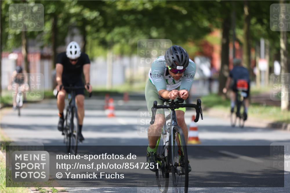 10.08.2025 - GEWOBA Citytriathlon Bremen Yannick Fuchs http://msf.ph/oto/8547251 10.08.2025 13:04:12 Radfahren 576, 605, 625, 640, 685, 697, 760, 769, 786, 946, 960, 963, 1013, 1036 meine-sportfotos.de