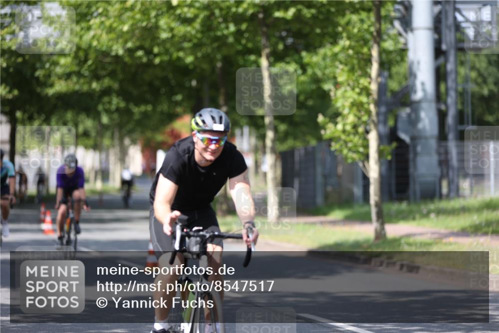 10.08.2025 - GEWOBA Citytriathlon Bremen Yannick Fuchs http://msf.ph/oto/8547517 10.08.2025 12:10:48 Radfahren 573, 622, 625, 629, 651, 656, 659, 685, 712, 716, 722, 748, 755, 812, 819, 898, 1014 meine-sportfotos.de