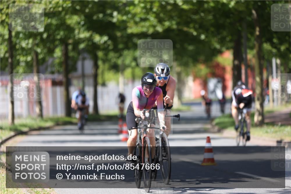 10.08.2025 - GEWOBA Citytriathlon Bremen Yannick Fuchs http://msf.ph/oto/8547666 10.08.2025 13:06:46 Radfahren 638, 679, 699, 732, 788, 867, 914, 927 meine-sportfotos.de