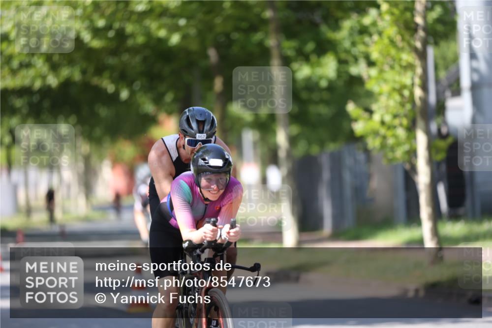 10.08.2025 - GEWOBA Citytriathlon Bremen Yannick Fuchs http://msf.ph/oto/8547673 10.08.2025 13:06:46 Radfahren 638, 679, 699, 732, 788, 867, 914, 927 meine-sportfotos.de