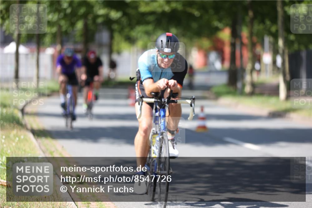 10.08.2025 - GEWOBA Citytriathlon Bremen Yannick Fuchs http://msf.ph/oto/8547726 10.08.2025 13:08:05 Radfahren 578, 626, 643, 666, 687, 689, 774, 792, 838, 852 meine-sportfotos.de
