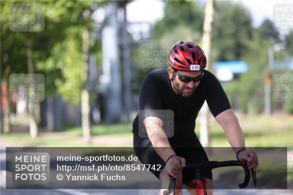 10.08.2025 - GEWOBA Citytriathlon Bremen Yannick Fuchs http://msf.ph/oto/8547742 10.08.2025 13:08:08 Radfahren 626, 643, 666, 687, 689, 774, 792, 838, 852 meine-sportfotos.de