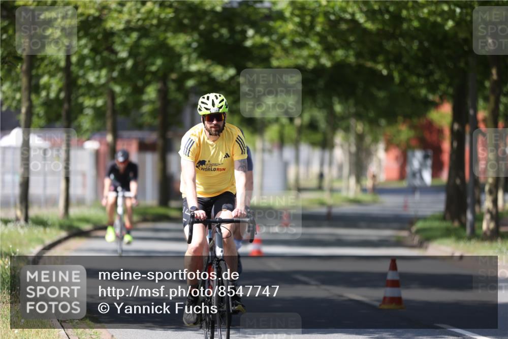10.08.2025 - GEWOBA Citytriathlon Bremen Yannick Fuchs http://msf.ph/oto/8547747 10.08.2025 13:08:10 Radfahren 626, 643, 666, 687, 689, 792, 838, 852 meine-sportfotos.de