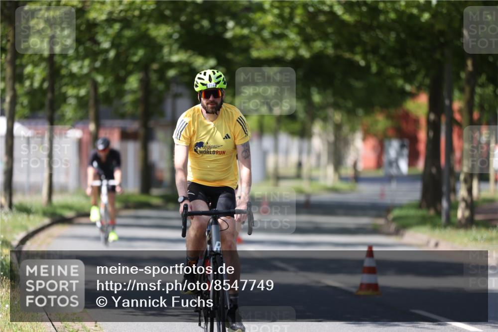 10.08.2025 - GEWOBA Citytriathlon Bremen Yannick Fuchs http://msf.ph/oto/8547749 10.08.2025 13:08:10 Radfahren 626, 643, 666, 687, 689, 792, 838, 852 meine-sportfotos.de