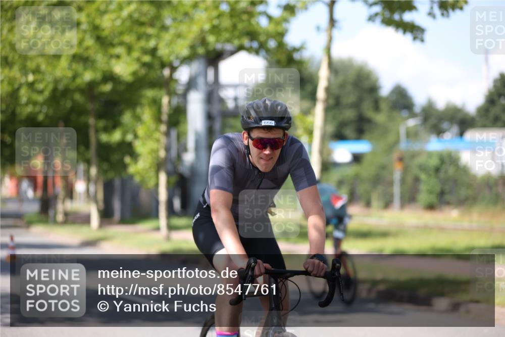10.08.2025 - GEWOBA Citytriathlon Bremen Yannick Fuchs http://msf.ph/oto/8547761 10.08.2025 13:08:12 Radfahren 626, 643, 666, 687, 792, 838, 852 meine-sportfotos.de