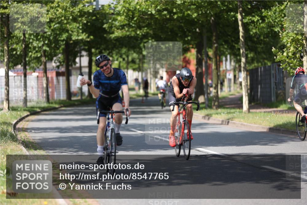 10.08.2025 - GEWOBA Citytriathlon Bremen Yannick Fuchs http://msf.ph/oto/8547765 10.08.2025 12:11:47 Radfahren 578, 583, 699, 702, 752 meine-sportfotos.de