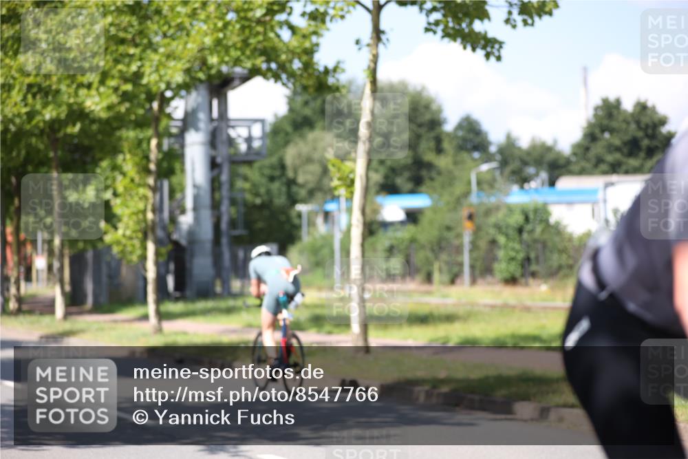 10.08.2025 - GEWOBA Citytriathlon Bremen Yannick Fuchs http://msf.ph/oto/8547766 10.08.2025 13:08:12 Radfahren 626, 643, 666, 687, 792, 838, 852 meine-sportfotos.de