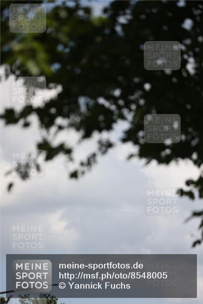 10.08.2025 - GEWOBA Citytriathlon Bremen Yannick Fuchs http://msf.ph/oto/8548005 10.08.2025 13:09:34 Radfahren 681, 942, 977 meine-sportfotos.de
