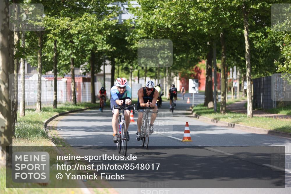 10.08.2025 - GEWOBA Citytriathlon Bremen Yannick Fuchs http://msf.ph/oto/8548017 10.08.2025 12:12:38 Radfahren 640, 692, 769, 851, 875, 885, 932, 1012 meine-sportfotos.de