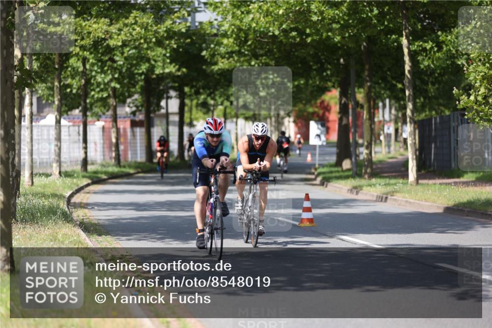 10.08.2025 - GEWOBA Citytriathlon Bremen Yannick Fuchs http://msf.ph/oto/8548019 10.08.2025 12:12:38 Radfahren 640, 692, 769, 851, 875, 885, 932, 1012 meine-sportfotos.de
