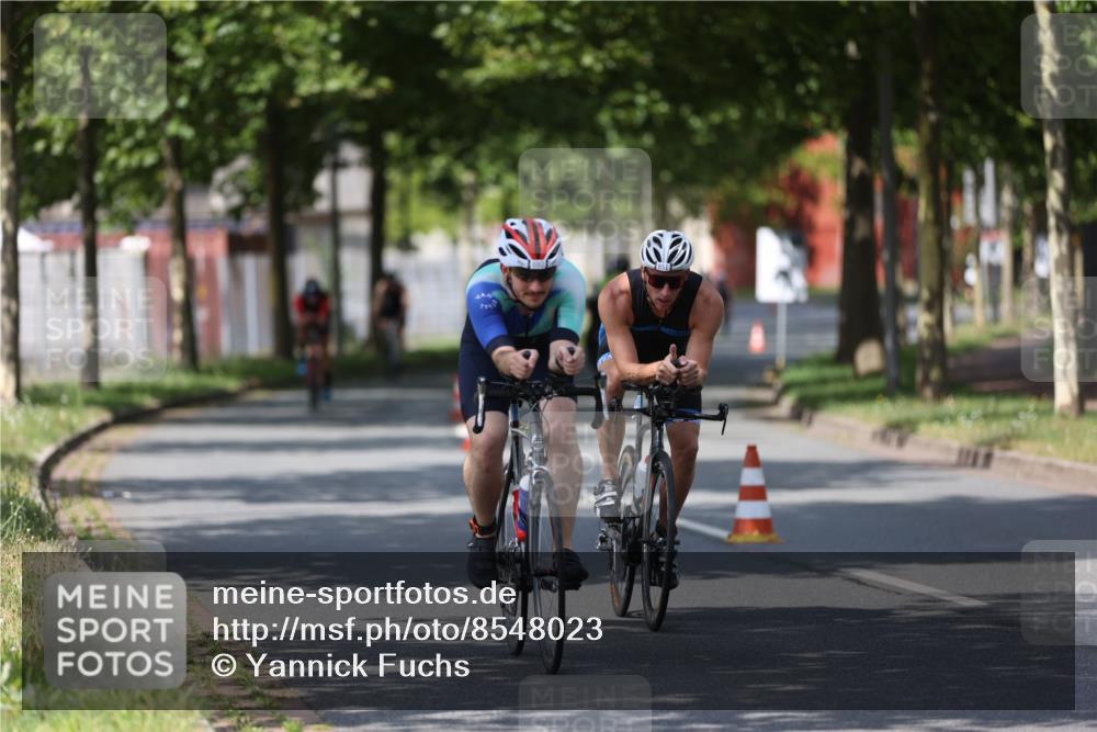 10.08.2025 - GEWOBA Citytriathlon Bremen Yannick Fuchs http://msf.ph/oto/8548023 10.08.2025 12:12:38 Radfahren 640, 692, 769, 851, 875, 885, 932, 1012 meine-sportfotos.de