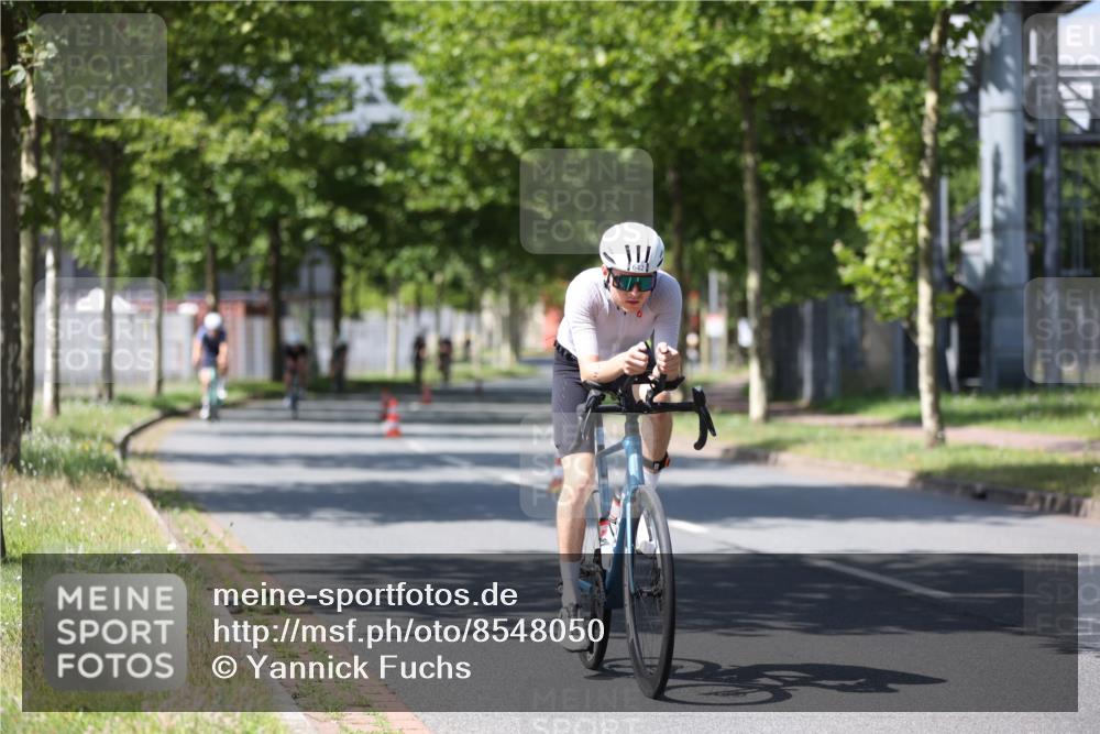 10.08.2025 - GEWOBA Citytriathlon Bremen Yannick Fuchs http://msf.ph/oto/8548050 10.08.2025 13:10:07 Radfahren 642, 763, 776, 919, 922, 947, 1037 meine-sportfotos.de