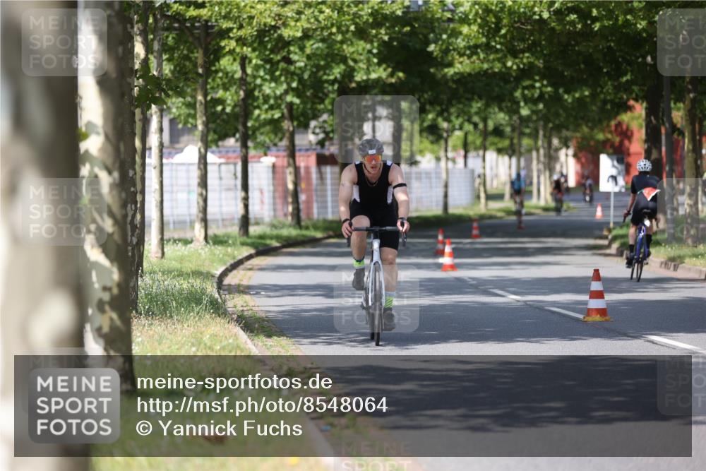 10.08.2025 - GEWOBA Citytriathlon Bremen Yannick Fuchs http://msf.ph/oto/8548064 10.08.2025 12:12:44 Radfahren 640, 692, 769, 771, 851, 884, 885, 1012 meine-sportfotos.de