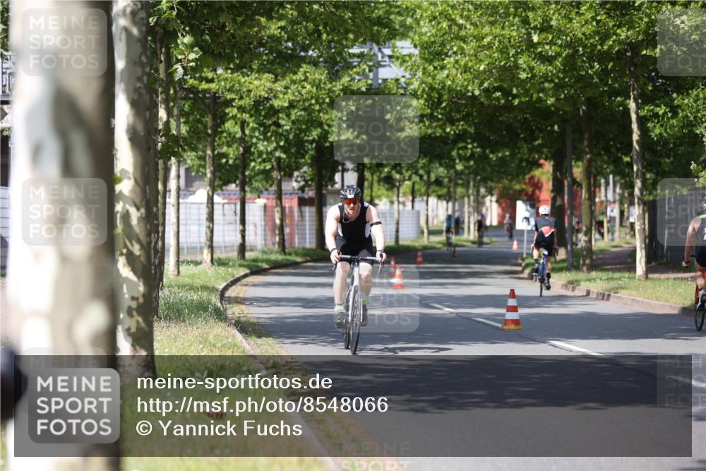 10.08.2025 - GEWOBA Citytriathlon Bremen Yannick Fuchs http://msf.ph/oto/8548066 10.08.2025 12:12:44 Radfahren 640, 692, 769, 771, 851, 884, 885, 1012 meine-sportfotos.de