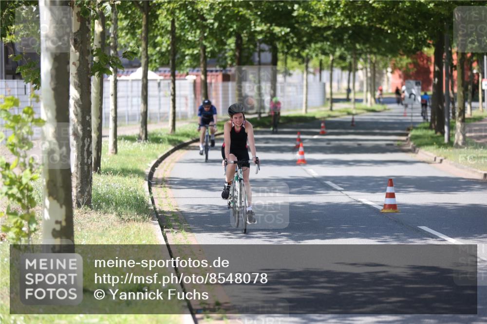 10.08.2025 - GEWOBA Citytriathlon Bremen Yannick Fuchs http://msf.ph/oto/8548078 10.08.2025 13:10:23 Radfahren 752, 763, 776, 919, 922, 947, 956, 1037 meine-sportfotos.de