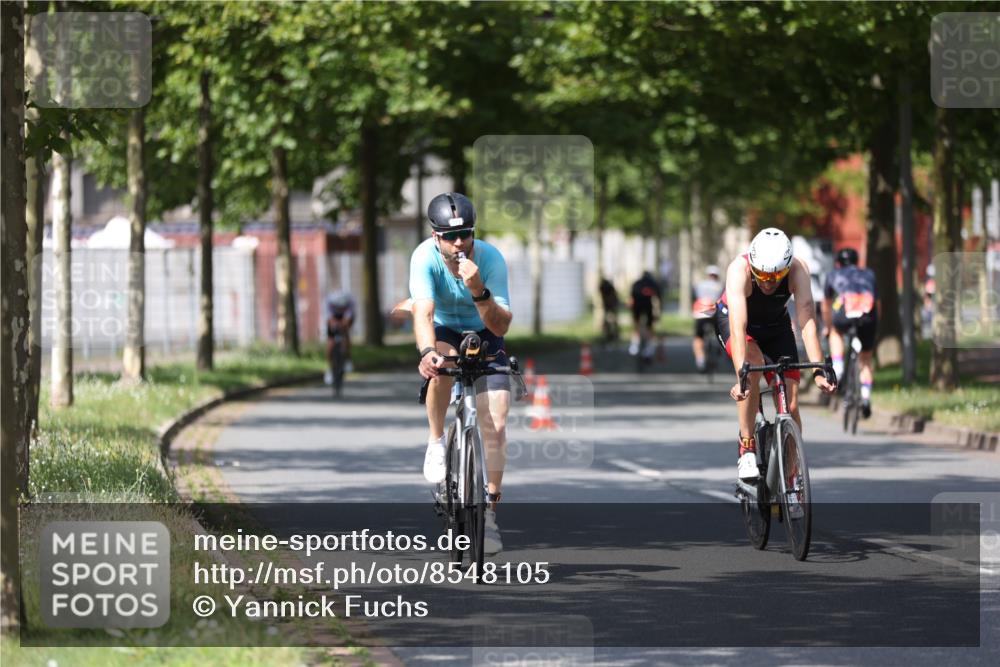 10.08.2025 - GEWOBA Citytriathlon Bremen Yannick Fuchs http://msf.ph/oto/8548105 10.08.2025 12:12:54 Radfahren 640, 675, 745, 767, 771, 851, 884, 885, 960 meine-sportfotos.de