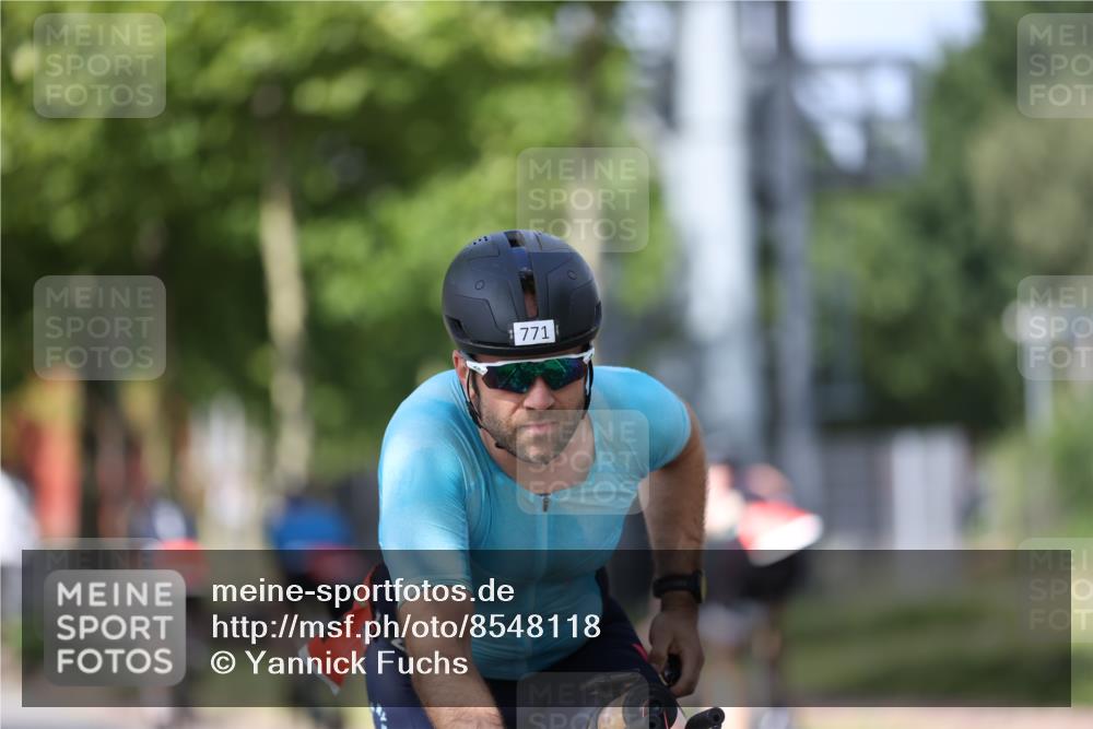 10.08.2025 - GEWOBA Citytriathlon Bremen Yannick Fuchs http://msf.ph/oto/8548118 10.08.2025 12:12:55 Radfahren 640, 675, 745, 767, 771, 884, 885, 960 meine-sportfotos.de