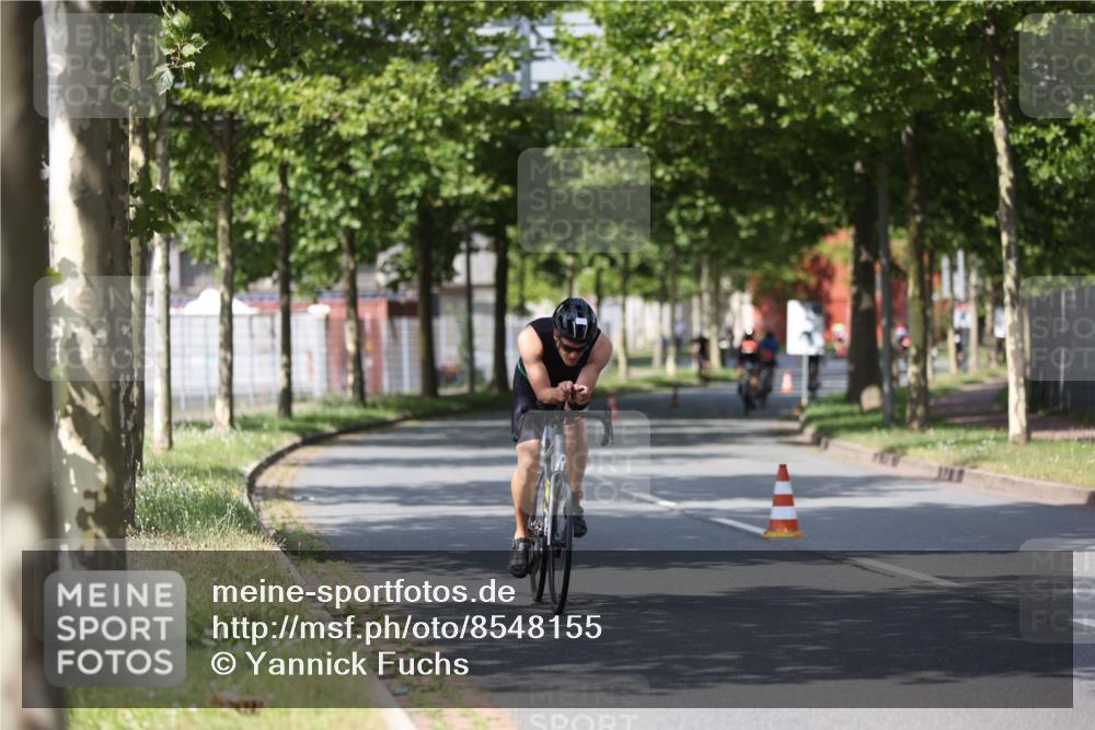 10.08.2025 - GEWOBA Citytriathlon Bremen Yannick Fuchs http://msf.ph/oto/8548155 10.08.2025 12:13:02 Radfahren 675, 745, 767, 771, 884, 960, 1013 meine-sportfotos.de