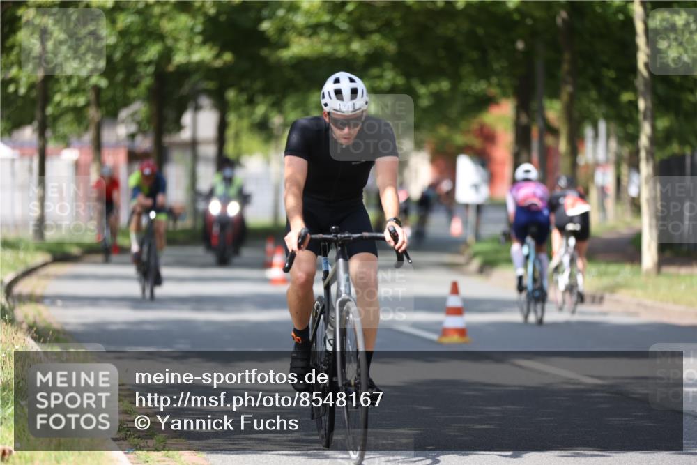 10.08.2025 - GEWOBA Citytriathlon Bremen Yannick Fuchs http://msf.ph/oto/8548167 10.08.2025 12:13:12 Radfahren 675, 745, 760, 767, 1013, 1026 meine-sportfotos.de
