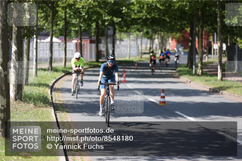10.08.2025 - GEWOBA Citytriathlon Bremen Yannick Fuchs http://msf.ph/oto/8548180 10.08.2025 13:10:50 Radfahren 722, 833, 834, 858, 872, 891, 935, 1031 meine-sportfotos.de